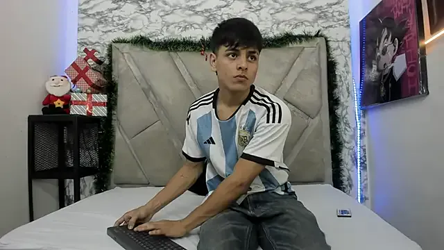 Logan_Jhonson — big dowland of cummm