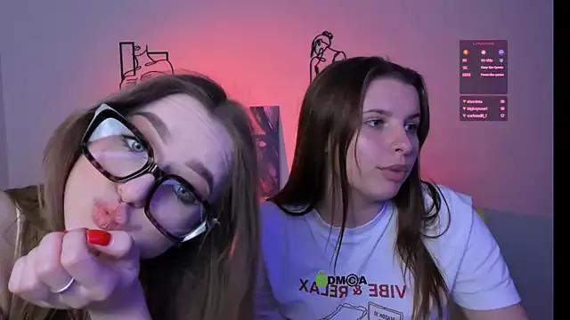 Try our girls live displays and explore the company of endless strippers, with beautiful physiques, vibrating toys and more.