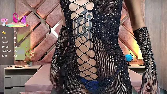 Try our girls live displays and explore the company of endless strippers, with beautiful physiques, vibrating toys and more.