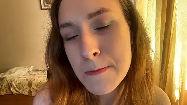 LolaalolaY from StripChat is Freechat