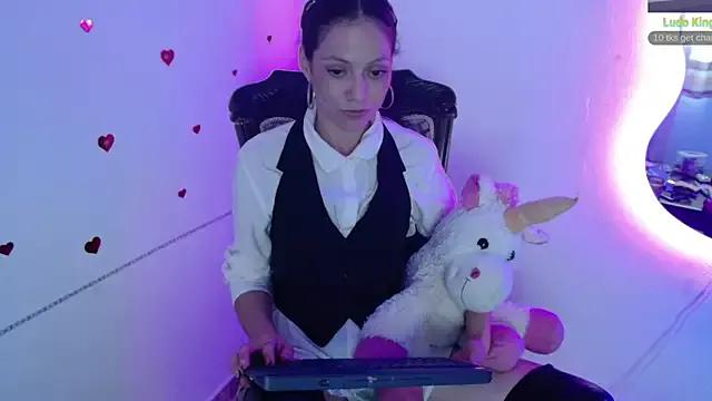LolaEnamorada from StripChat is Freechat