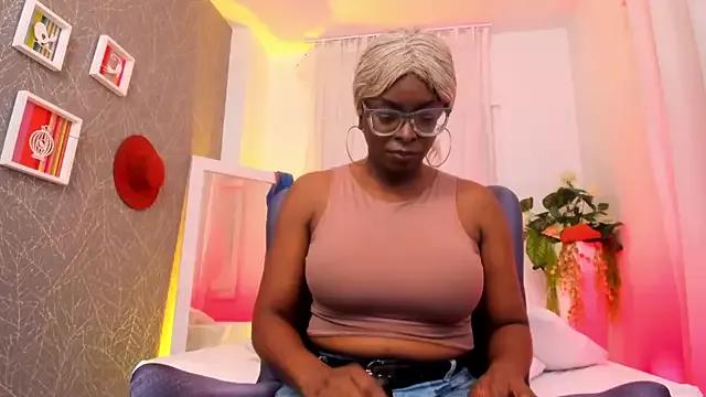 LolaJenkinss from StripChat is Freechat