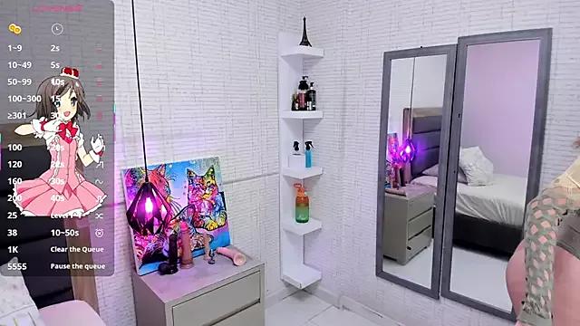 Try our girls live displays and explore the company of endless strippers, with beautiful physiques, vibrating toys and more.