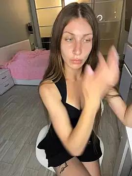 LolaVexx from StripChat is Freechat