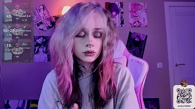 lollyshy__ from StripChat