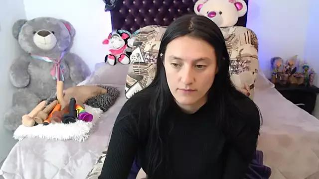 Try our girls live displays and explore the company of endless strippers, with beautiful physiques, vibrating toys and more.