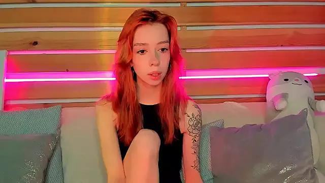 Try our girls live displays and explore the company of endless strippers, with beautiful physiques, vibrating toys and more.