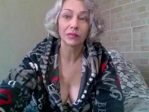 Try our girls live displays and explore the company of endless strippers, with beautiful physiques, vibrating toys and more.