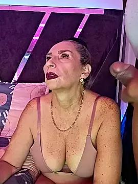 Try our girls live displays and explore the company of endless strippers, with beautiful physiques, vibrating toys and more.