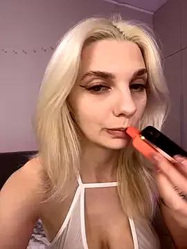 Try our girls live displays and explore the company of endless strippers, with beautiful physiques, vibrating toys and more.