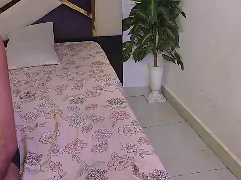 Lovelyy-couple's avatar