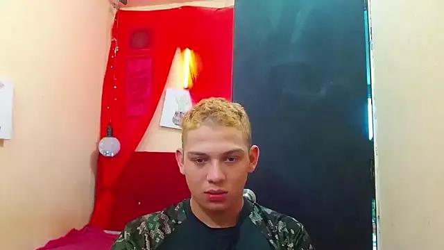 luccasbigcock from StripChat is Freechat
