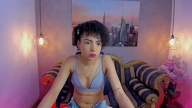 Lucia_jane from StripChat is Freechat