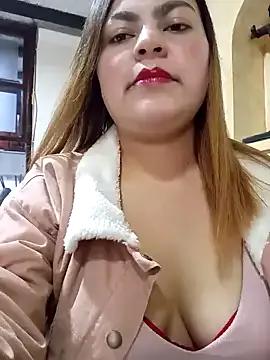 LUCIANA__99 from StripChat is Freechat