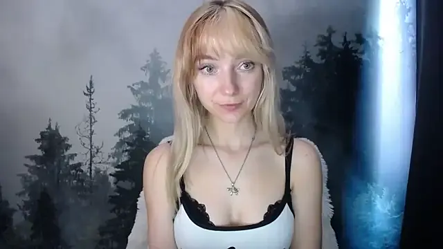 Avatar of LuciaYoung