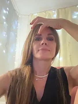 Try our girls live displays and explore the company of endless strippers, with beautiful physiques, vibrating toys and more.