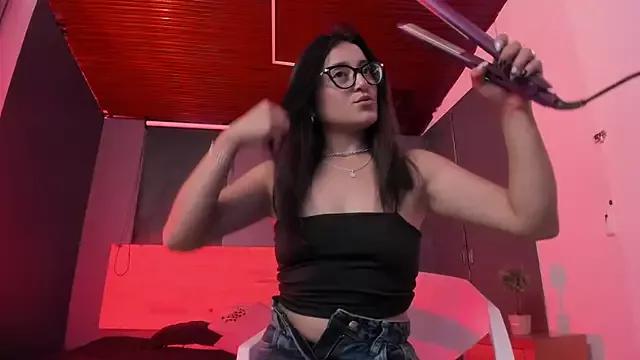 Try our girls live displays and explore the company of endless strippers, with beautiful physiques, vibrating toys and more.