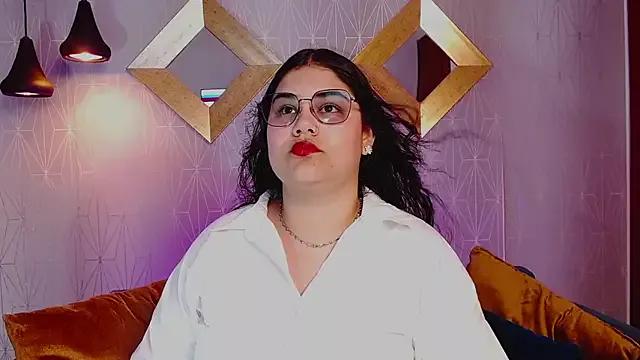 LucyColleen from StripChat is Freechat