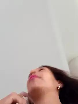 LucyNatural from StripChat is Freechat