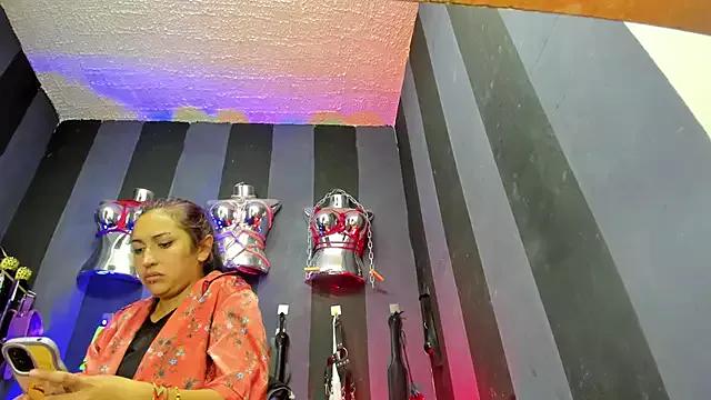 Try our girls live displays and explore the company of endless strippers, with beautiful physiques, vibrating toys and more.