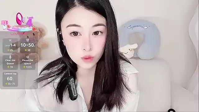 LuLu-Moon from StripChat is Freechat