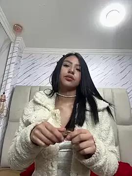 Try our girls live displays and explore the company of endless strippers, with beautiful physiques, vibrating toys and more.