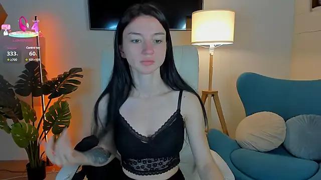 Luna__Baby from StripChat is Freechat