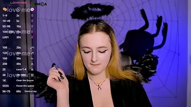 Try our girls live displays and explore the company of endless strippers, with beautiful physiques, vibrating toys and more.