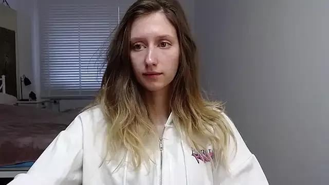 Try our girls live displays and explore the company of endless strippers, with beautiful physiques, vibrating toys and more.