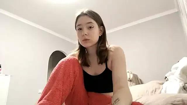 LUNA_KLEIN from StripChat is Freechat