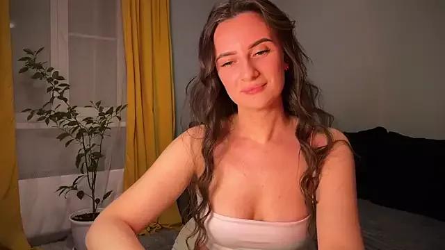 Try our girls live displays and explore the company of endless strippers, with beautiful physiques, vibrating toys and more.