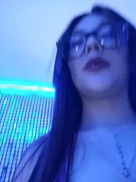 Try our girls live displays and explore the company of endless strippers, with beautiful physiques, vibrating toys and more.