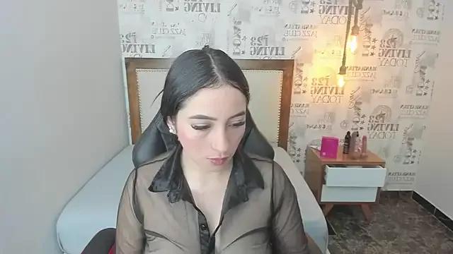 LUNACLARK2 from StripChat is Freechat