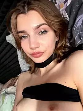 Try our girls live displays and explore the company of endless strippers, with beautiful physiques, vibrating toys and more.