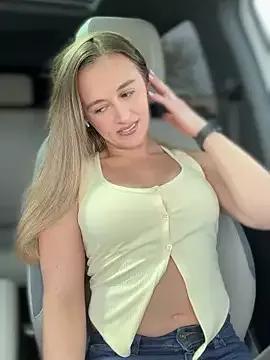 Try our girls live displays and explore the company of endless strippers, with beautiful physiques, vibrating toys and more.