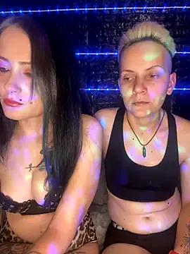 LunaKittyMiau from StripChat is Freechat