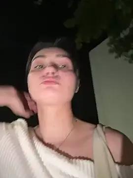 lunalovelee from StripChat is Freechat