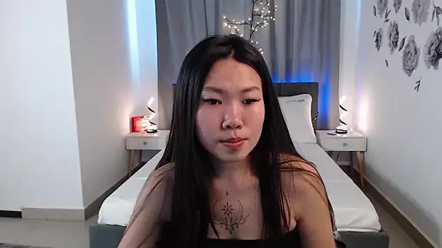 LunaPurrr from StripChat is Freechat