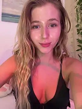 Try our girls live displays and explore the company of endless strippers, with beautiful physiques, vibrating toys and more.