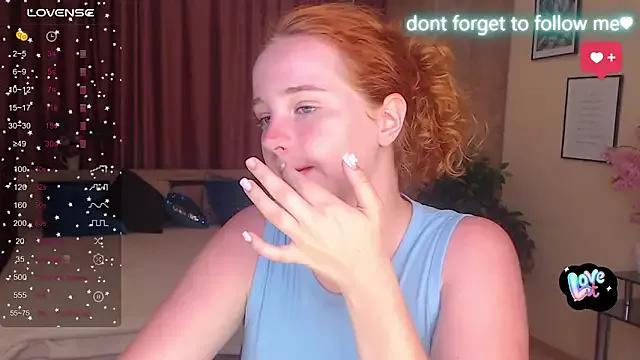 LunaSweet18 from StripChat is Freechat