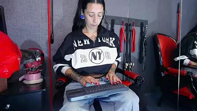 LusstCruella webcams show profile image 