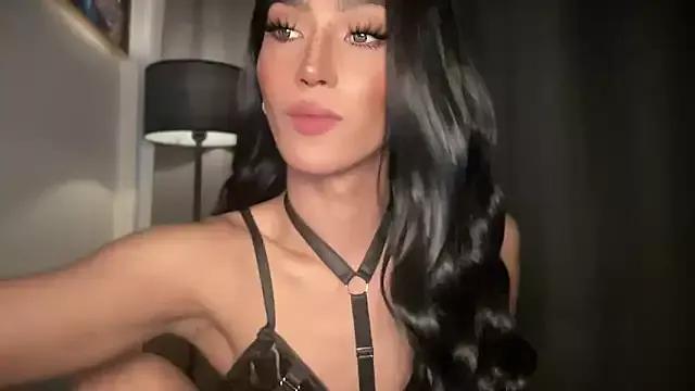 Lust_for_Belle_ from StripChat is Freechat
