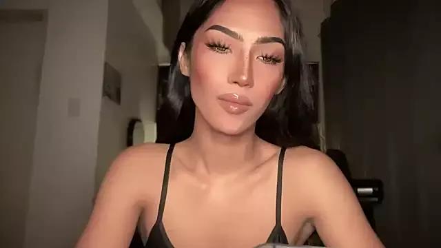 Lust_for_Belle_ from StripChat is Freechat