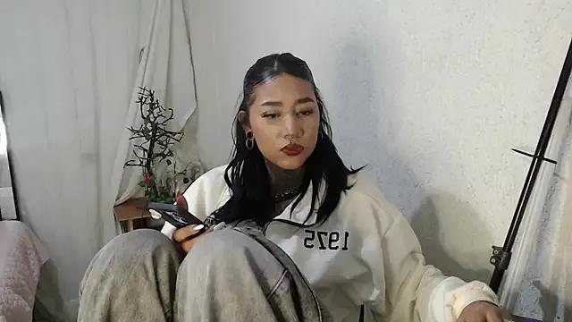 lyam_ebony from StripChat is Freechat