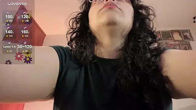 lylah_brosst from StripChat is Freechat