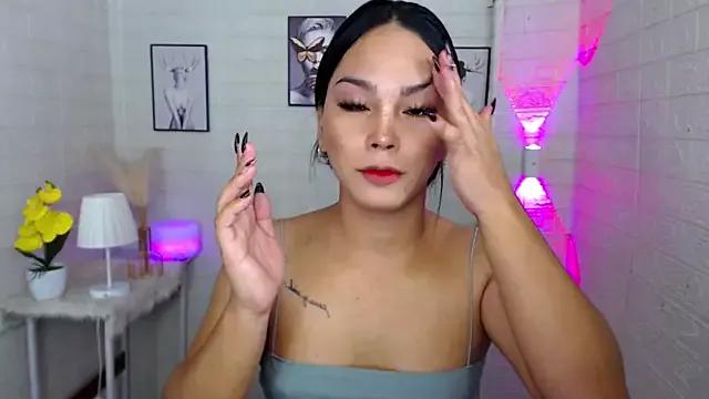 LylianaGirlx from StripChat is Freechat