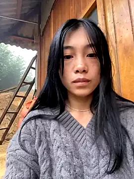 Photos of LylyOx9 from StripChat is Freechat