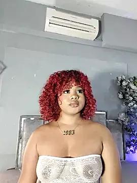 Try our girls live displays and explore the company of endless strippers, with beautiful physiques, vibrating toys and more.