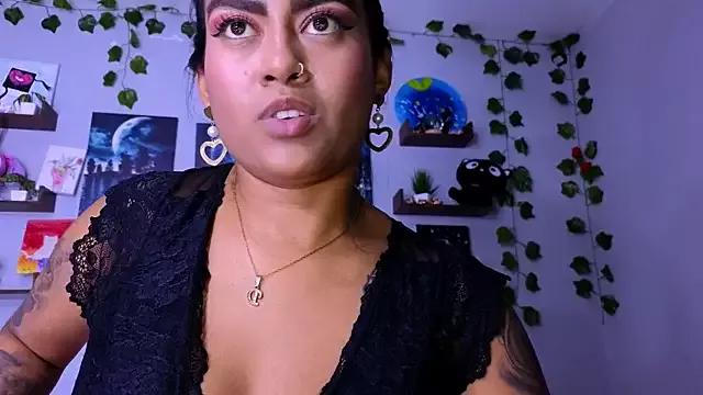 macey_elliot_ from StripChat is Freechat