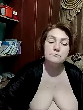 Madame-Butterfly from StripChat is Freechat